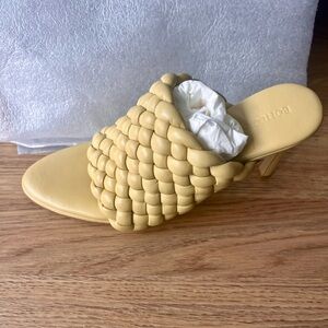 Bottega Venetta sandal s.gomma padded intreccio napa tapioca sandals 37c
